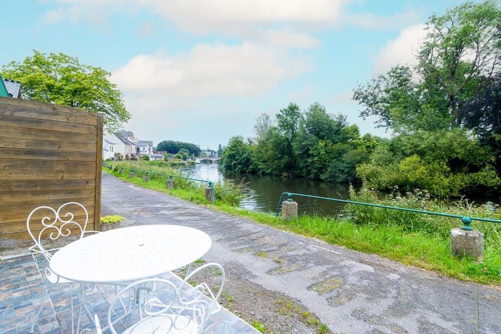 Ferienwohnung Les Berges De L'Oust Malestroit Exterior foto